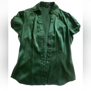 Women’s button up shirt